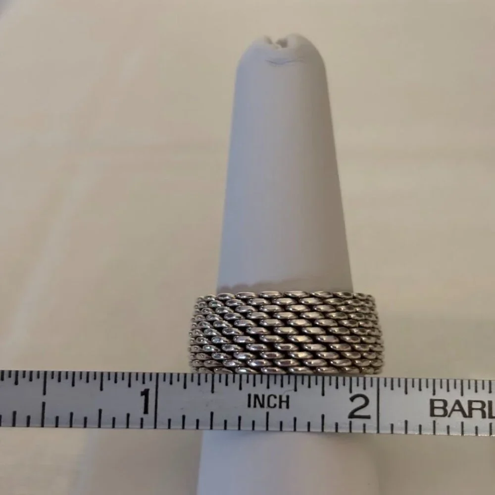 Authentic Tiffany & Co. 925 Sterling Silver Mesh ring (size 8 1/2) and pouch - Picture 13 of 14